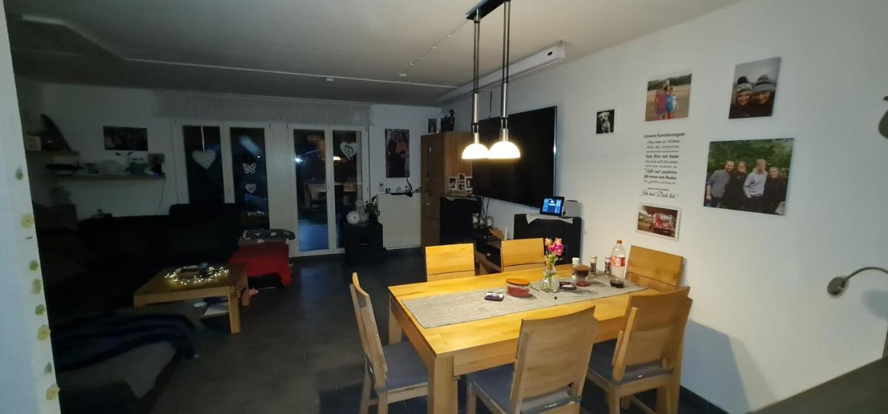 Appartement Gemuetliches Gaestezimmer An Der Bergstrasse Hessen à Alsbach-Hähnlein Extérieur photo